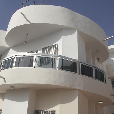 "La Coquille", Joli Loft, Moderne, Propre, Sur Et Calme Au Coeur De Saly Apartment Екстериор снимка